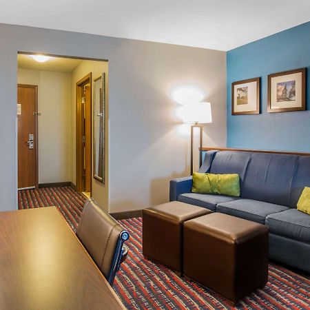 Comfort Suites Fairview Heights Zewnętrze zdjęcie
